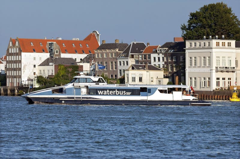 Waterbus at the Merwedekade